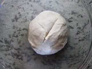 ROLLO DE PIZZA DE POLLO ROLLO DE PIZZA DE POLLO