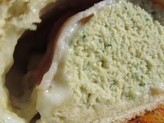 ROLLO DE PIZZA DE POLLO ROLLO DE PIZZA DE POLLO