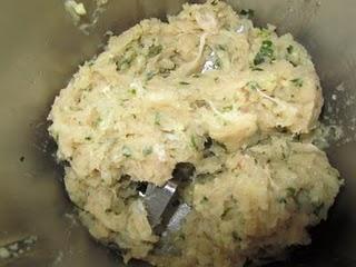 ROLLO DE PIZZA DE POLLO ROLLO DE PIZZA DE POLLO