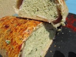 ROLLO DE PIZZA DE POLLO ROLLO DE PIZZA DE POLLO