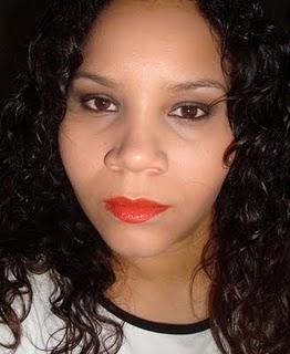 Look dramático en dos versiones. Look dramático en dos versiones.