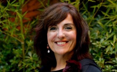 Elvira Lindo - Fichas de autores Elvira Lindo - Fichas de autores