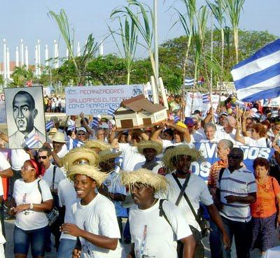 Primero de Mayo en Cuba: Un pueblo beatificado Primero de Mayo en Cuba: Un pueblo beatificado