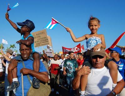 Primero de Mayo en Cuba: Un pueblo beatificado Primero de Mayo en Cuba: Un pueblo beatificado