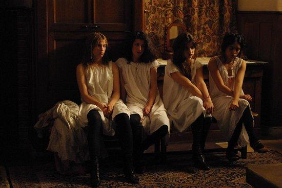 Cannes 2011: 'L'Apollonide' convierte La Croisette en el Barrio Rojo Cannes 2011: 'L'Apollonide' convierte La Croisette en el Barrio Rojo