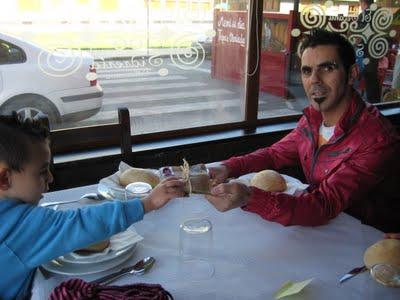 Komo Reyes Komo Reyes