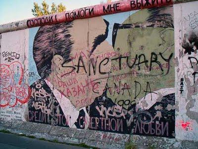 Artistas del muro de Berlín demandan por violar sus derechos de autor