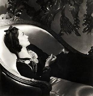 Coco Chanel y su estilo durante décadas! Coco Chanel y su estilo durante décadas!