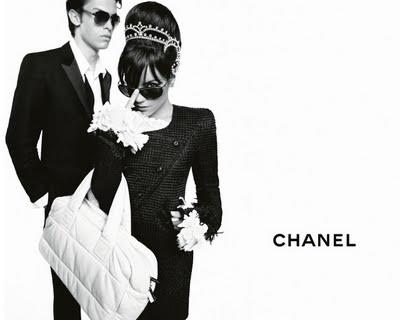 Coco Chanel y su estilo durante décadas! Coco Chanel y su estilo durante décadas!