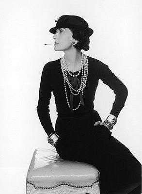 Coco Chanel y su estilo durante décadas! Coco Chanel y su estilo durante décadas!