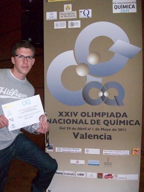 ROBERTO PEREZ BRONCE EN LA XXIV OLIMPIADA NACIONAL DE QUIMICA ROBERTO PEREZ BRONCE EN LA XXIV OLIMPIADA NACIONAL DE QUIMICA