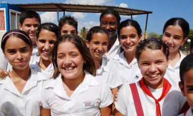 Más de millón y medio de cubanos son adolescentes 20110506110110-7.adolescentes-cubanos.jpg
