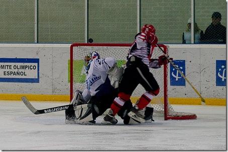 Hockey hielo: Se disputa este sábado en Jaca la Copa de los Pirineos Sub 18.