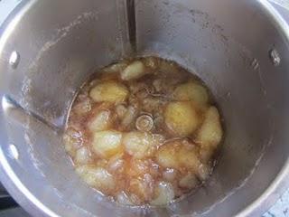 FLAN DE PERAS CON SALSA DE CHOCOLATE FLAN DE PERAS CON SALSA DE CHOCOLATE