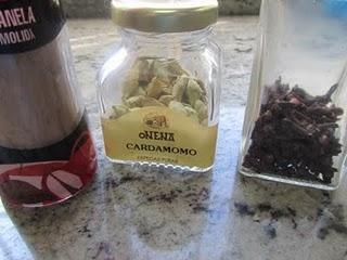 FLAN DE PERAS CON SALSA DE CHOCOLATE FLAN DE PERAS CON SALSA DE CHOCOLATE