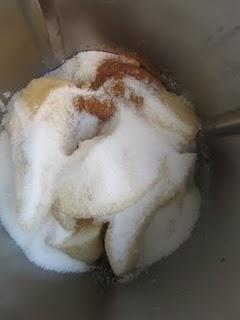 FLAN DE PERAS CON SALSA DE CHOCOLATE FLAN DE PERAS CON SALSA DE CHOCOLATE