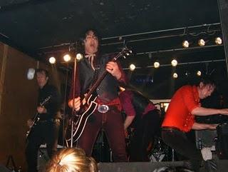 Dura decision, pero Jim Jones Revue queda fuera.......... Dura decision, pero Jim Jones Revue queda fuera..........