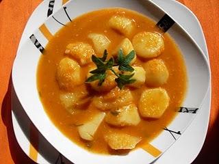 PATATAS GUISADAS PATATAS GUISADAS