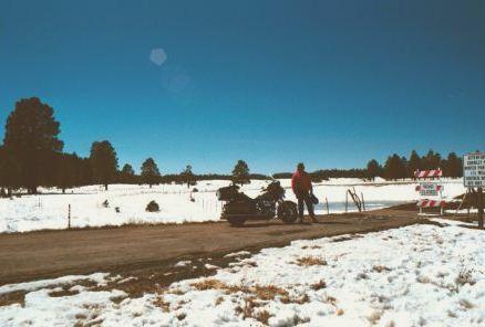 * 2004 ESTADOS UNIDOS a-veces-la-nieve-impidio-nuestro-avance-yosemite-n.jpg