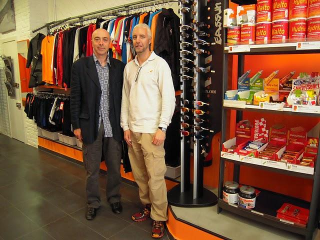 Cerrado el acuerdo entre RUNNING ALONE y Breaking Down Limits para el Isostar Desert Marathon....!! Desde hoy Carles Aguilar corre con RUNNING ALONE... Cerrado el acuerdo entre RUNNING ALONE y Breaking Down Limits para el Isostar Desert Marathon....!! Desde hoy Carles Aguilar corre con RUNNING ALONE...