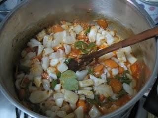 Sepia guisada con patatas Sepia guisada con patatas