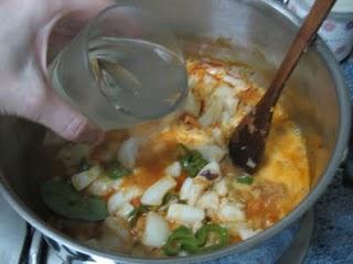 Sepia guisada con patatas Sepia guisada con patatas