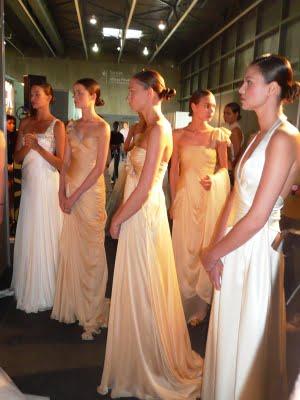 ROSA CLARÁ EN LA PASARELA GAUDÍ 2012: UNA EXPLOSIÓN DE FRESCURA, COLORIDO Y FORMAS FEMENINAS ROSA CLARÁ EN LA PASARELA GAUDÍ 2012: UNA EXPLOSIÓN DE FRESCURA, COLORIDO Y FORMAS FEMENINAS