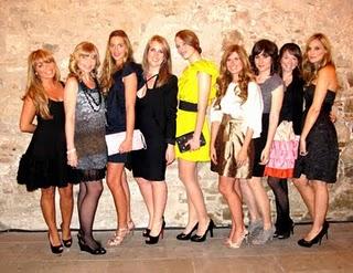 ROSA CLARÁ EN LA PASARELA GAUDÍ 2012: UNA EXPLOSIÓN DE FRESCURA, COLORIDO Y FORMAS FEMENINAS ROSA CLARÁ EN LA PASARELA GAUDÍ 2012: UNA EXPLOSIÓN DE FRESCURA, COLORIDO Y FORMAS FEMENINAS