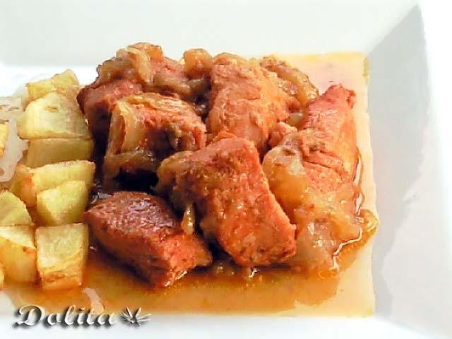 ATUN ENCEBOLLADO AL ESTILO DE CONIL ATUN ENCEBOLLADO AL ESTILO DE CONIL