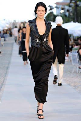 RUNWAY RUNWAY