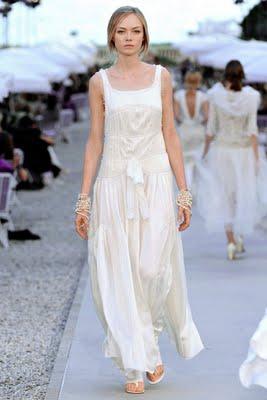 RUNWAY RUNWAY