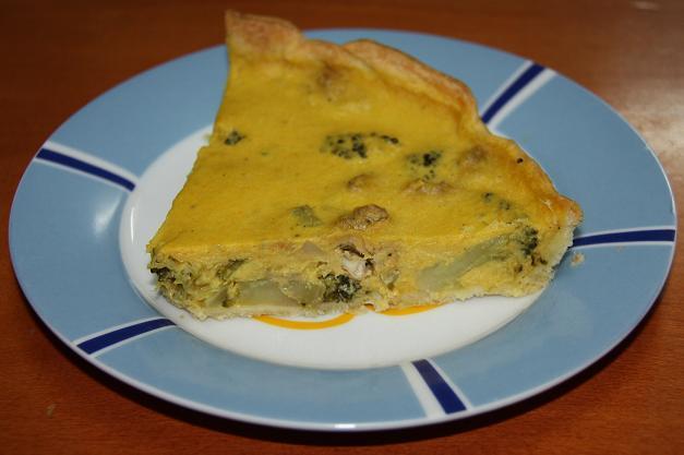 Quiche vegana de brécol con crema de zanahorias y puerros Quiche vegana de brécol con crema de zanahorias y puerros
