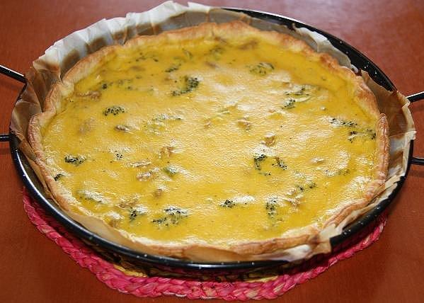 Quiche vegana de brécol con crema de zanahorias y puerros Quiche vegana de brécol con crema de zanahorias y puerros