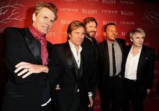 BELVEDERE VODKA PRESENTA UNA EDICIÓN LIMITADA A BENEFICIO DE LA FUNDACIÓN RED, (BELVEDERE) RED LIMITED EDITION BELVEDERE VODKA PRESENTA UNA EDICIÓN LIMITADA A BENEFICIO DE LA FUNDACIÓN RED, (BELVEDERE) RED LIMITED EDITION