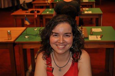 Sabrina triunfa en una tarde vibrante Sabrina triunfa en una tarde vibrante