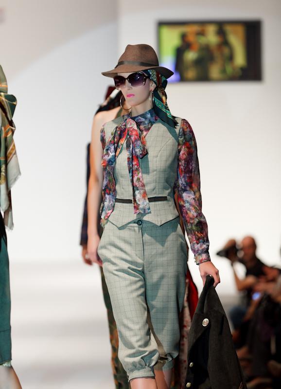 Crea-Moda /Create-Fashion 2011: “Futuritas”, “In/organica”, “Into the Wild” & “Longleat House”