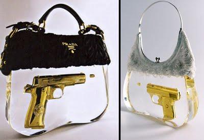 En el bolso de Prada, una pistola. En su iPhone, un nombre: Futuro ...  