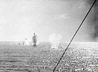 Creta: Los Fallschirmjäger y Gebirgsjäger neutralizan un contraataque mientras la Luftwaffe machaca a la Royal Navy - 22/05/1941.