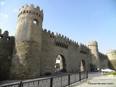 Azerbaiyan: La bella Baku y el Palacio de los Shirvanshahs Azerbaiyan: La bella Baku y el Palacio de los Shirvanshahs