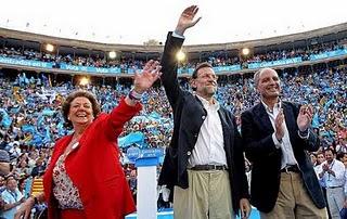 España da un paso al frente desde el borde del precipio España da un paso al frente desde el borde del precipio