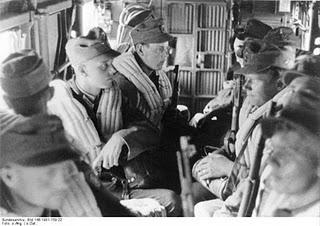 Gebirgsjäger en Creta: El sudor ahorra sangre - 26/05/1941. Gebirgsjäger en Creta: El sudor ahorra sangre - 26/05/1941.