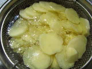 PATATAS CON AJONESA PATATAS CON AJONESA