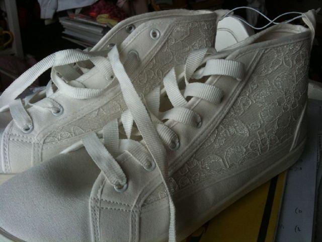 Hoy toca algo breve / Today something brief Hoy toca algo breve / Today something brief