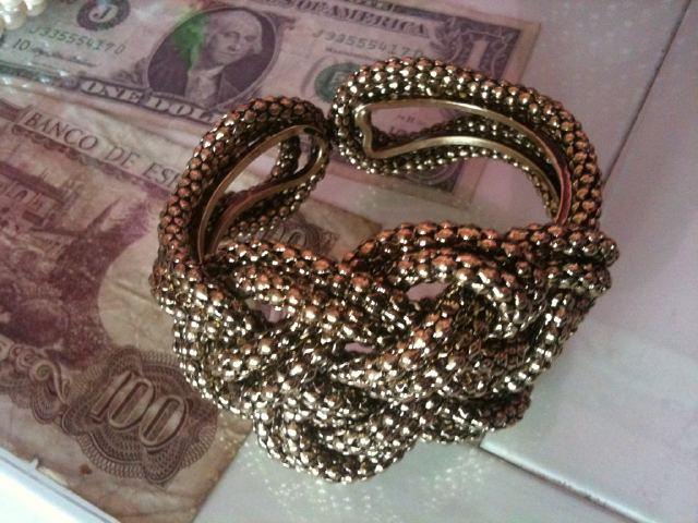 Hoy toca algo breve / Today something brief Hoy toca algo breve / Today something brief