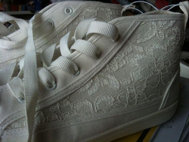 Hoy toca algo breve / Today something brief Hoy toca algo breve / Today something brief