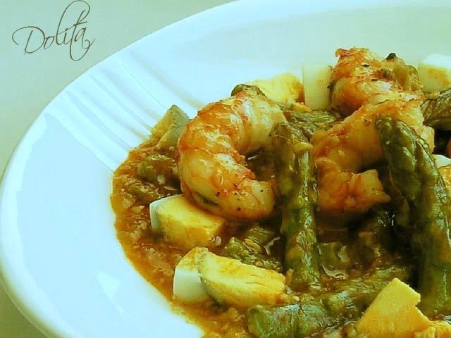 ESPARRAGOS EN SALSA CON LANGOSTINOS ESPARRAGOS EN SALSA CON LANGOSTINOS