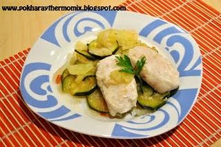 Lomos de merluza con verduras al vapor Lomos de merluza con verduras al vapor