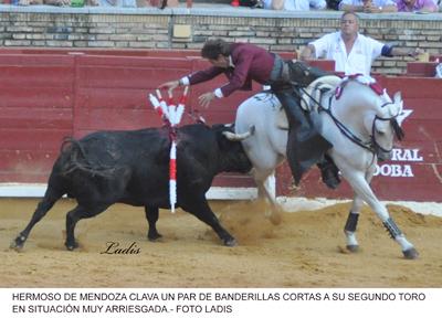 CORDOBA 7ª Y ULTIMA DE FERIA: LEONARDO HERNANDES SALE POR LA PUERTA GRANDE DE LOS CALIFAS