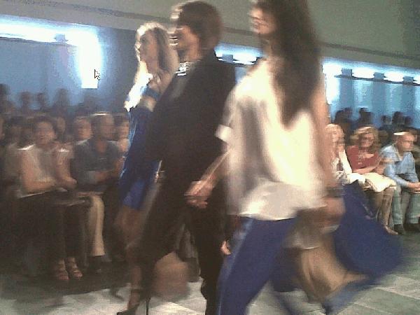 ScreenHunter_13 May. 30 17.48 Creanavarra Moda (II). El desfile