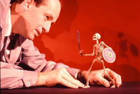 Ray Harryhausen (TIH) El auténtico Hombre-Maravilla: “Ray Harryhausen. El mago del stop-motion”, un trabajo de orfebrería de Carlos Díaz Maroto